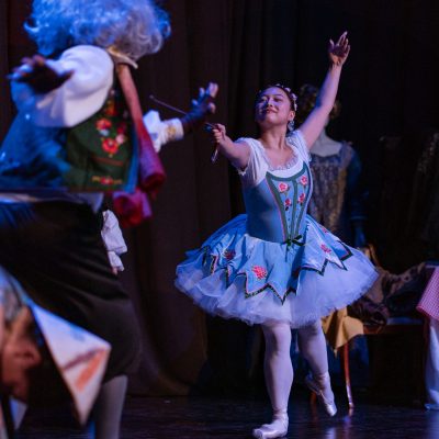 ONSTAGE1_DSC01256